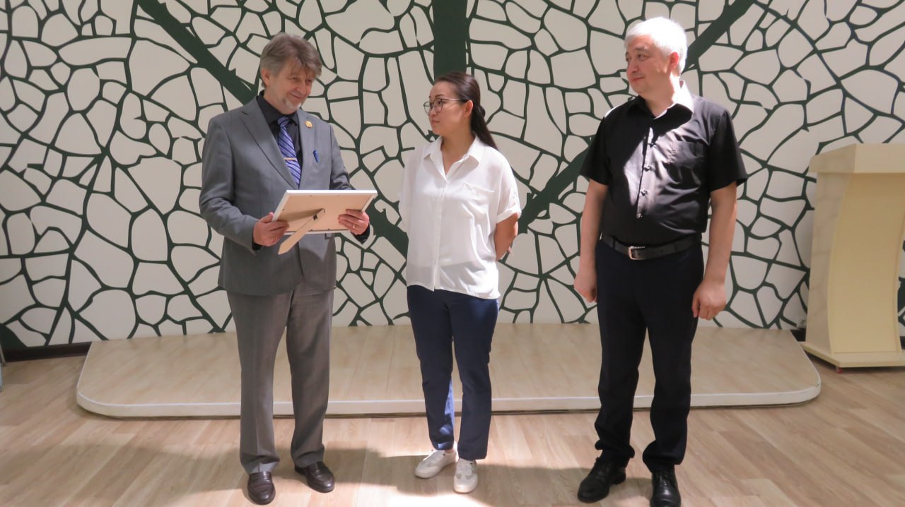 Группа выпускников 10